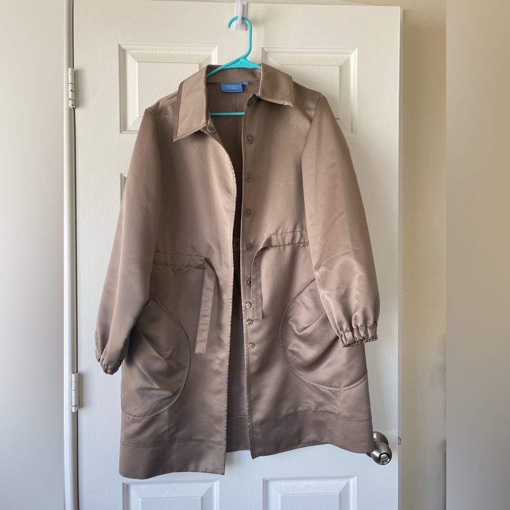 Simply Vera Wang  Women's Coat  Satiny Beige Long Slv  Snap &Tie Jacket ~ Size S